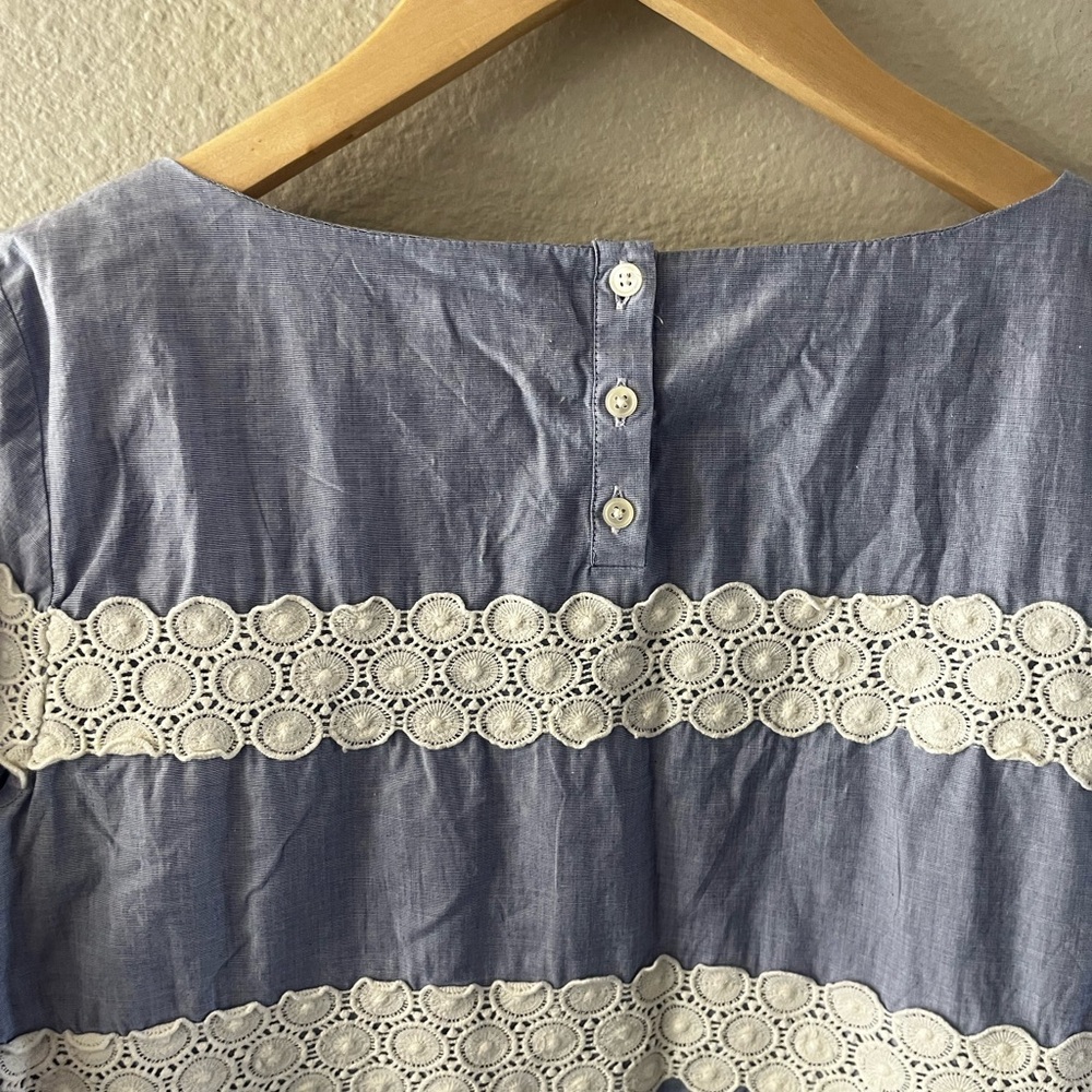 Banana Republic SZ Medium Lace Stripe Blouse Top Blue Chambray 3/4 Sleeve - Picture 10 of 16